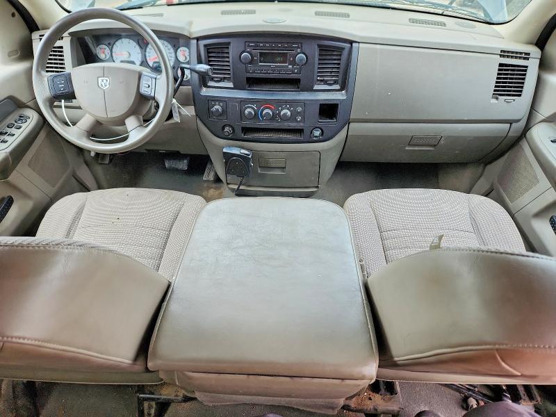 2008 DODGE RAM 1500 ST — Фото 8 из 13