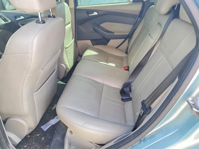 1FAHP3M28CL414261 2012 FORD FOCUS photo no. 10