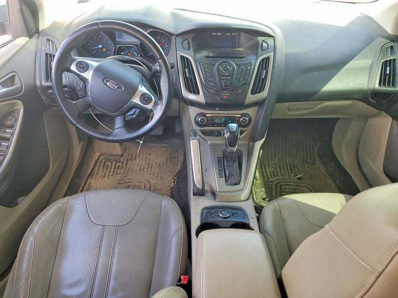 1FAHP3M28CL414261 2012 FORD FOCUS photo no. 8