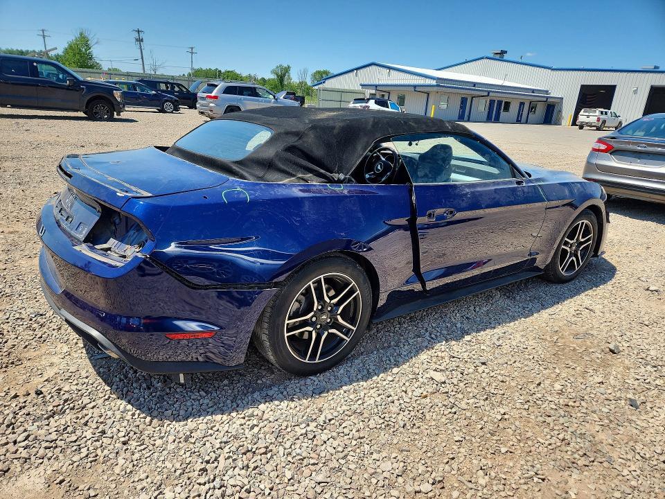1FATP8UH3K5205282 2019 FORD MUSTANG photo no. 3