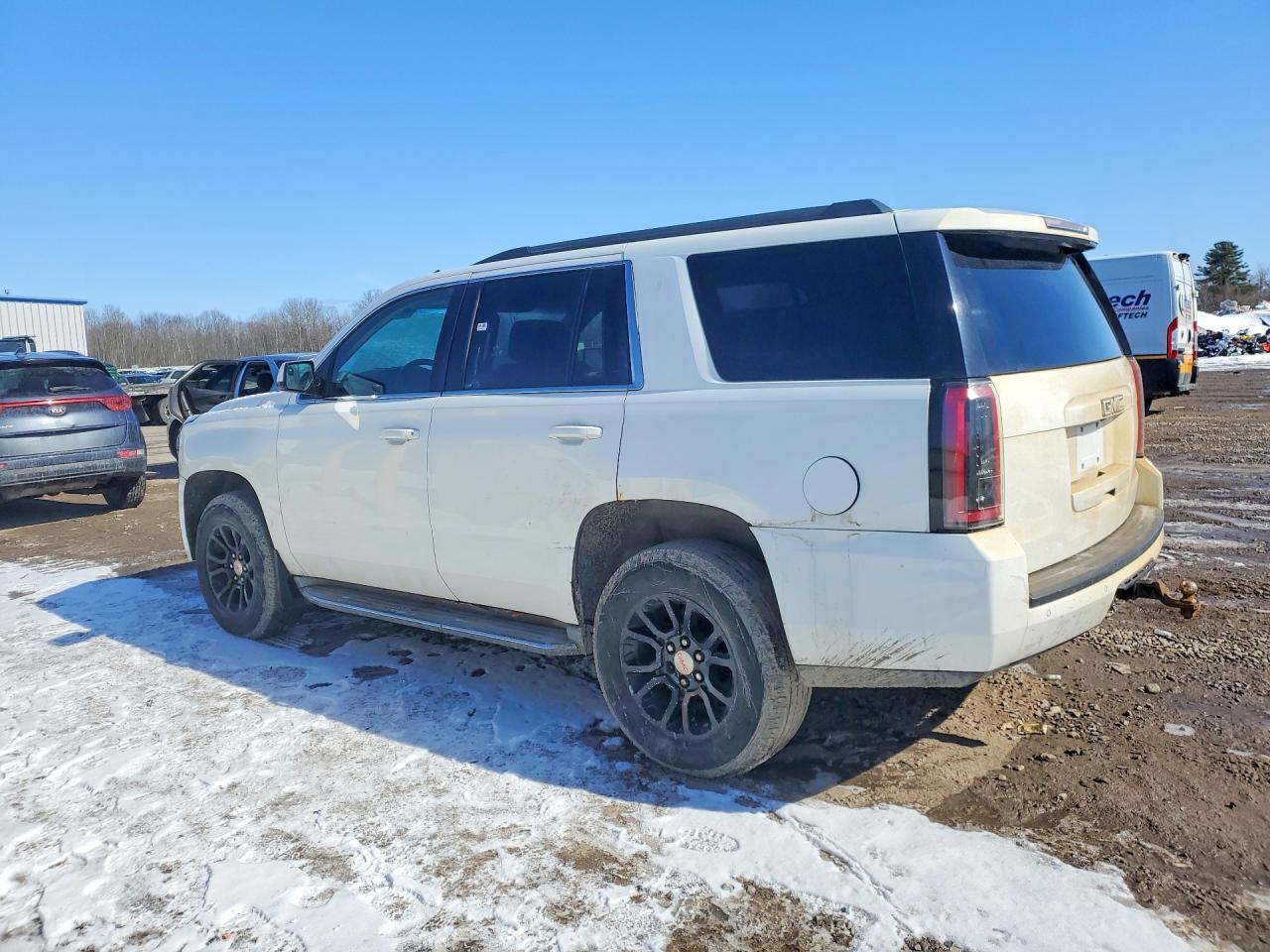 2015 GMC YUKON SLE — Фото 2 из 13