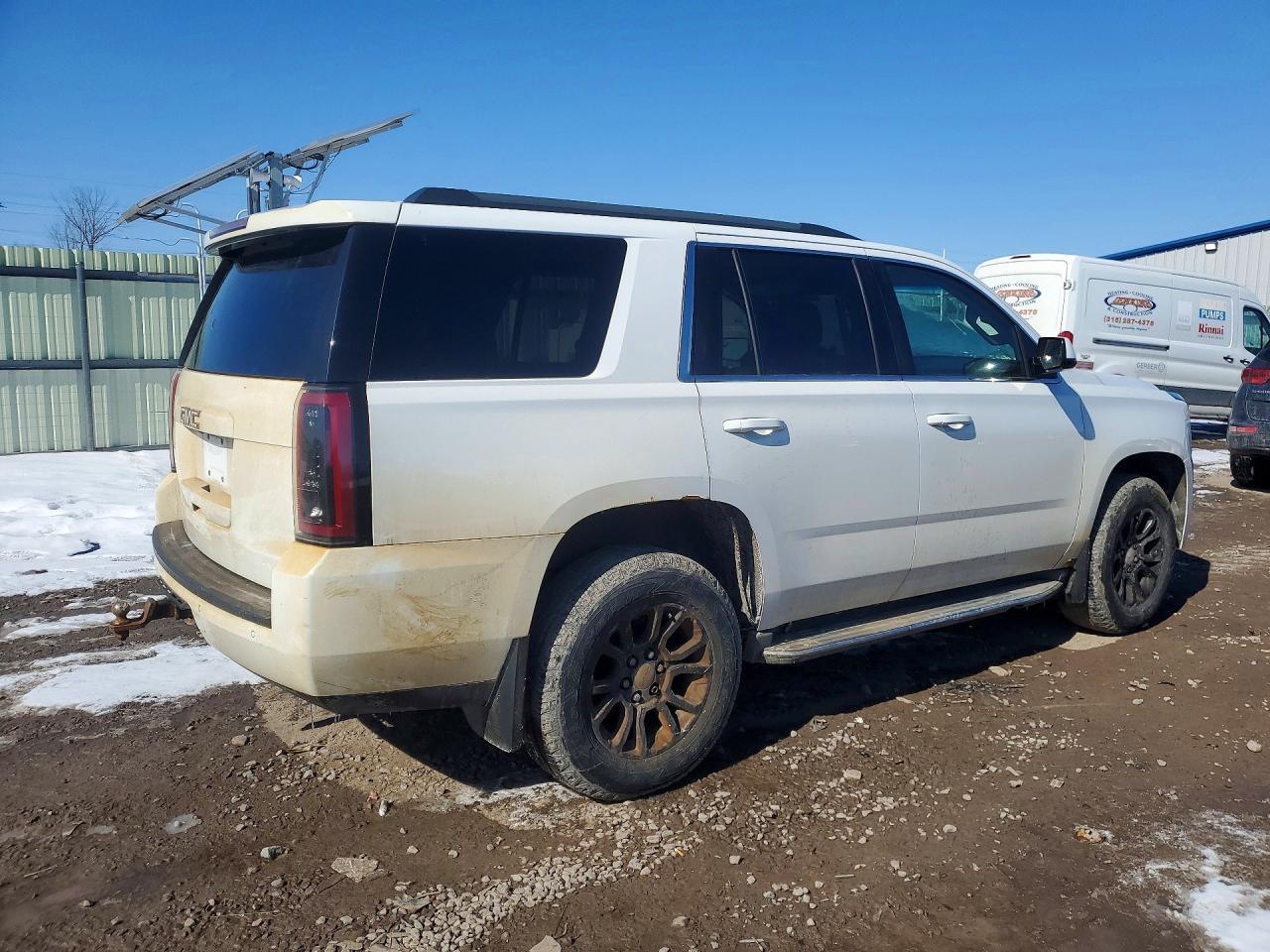 2015 GMC YUKON SLE — Фото 3 из 13