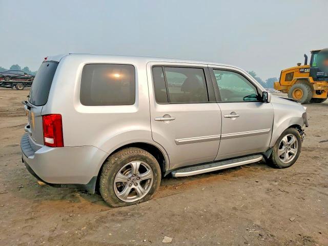 5FNYF4H65CB028948 2012 HONDA PILOT photo no. 3