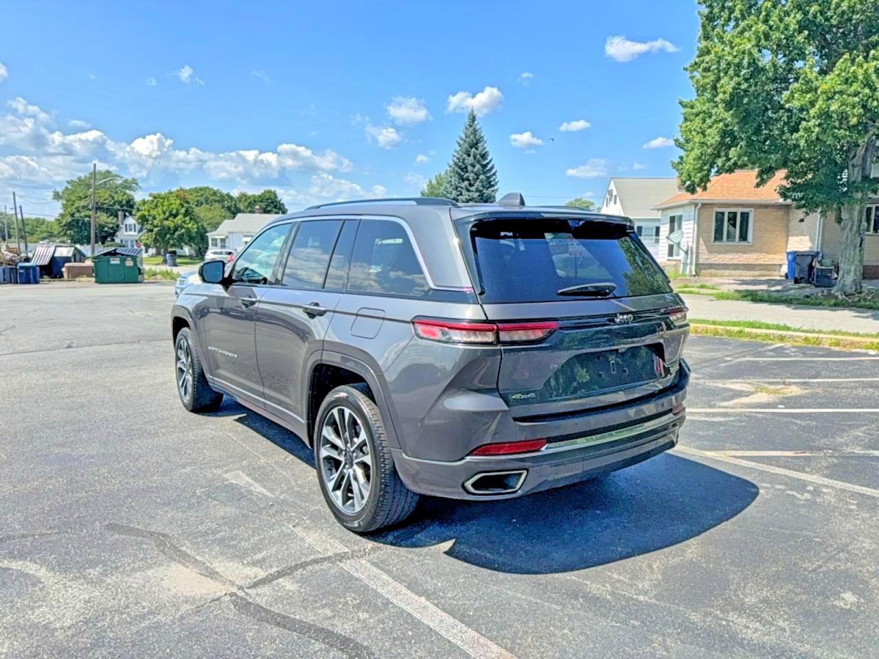 2022 JEEP GRAND CHEROKEE OVERLAND — Фото 3 из 10