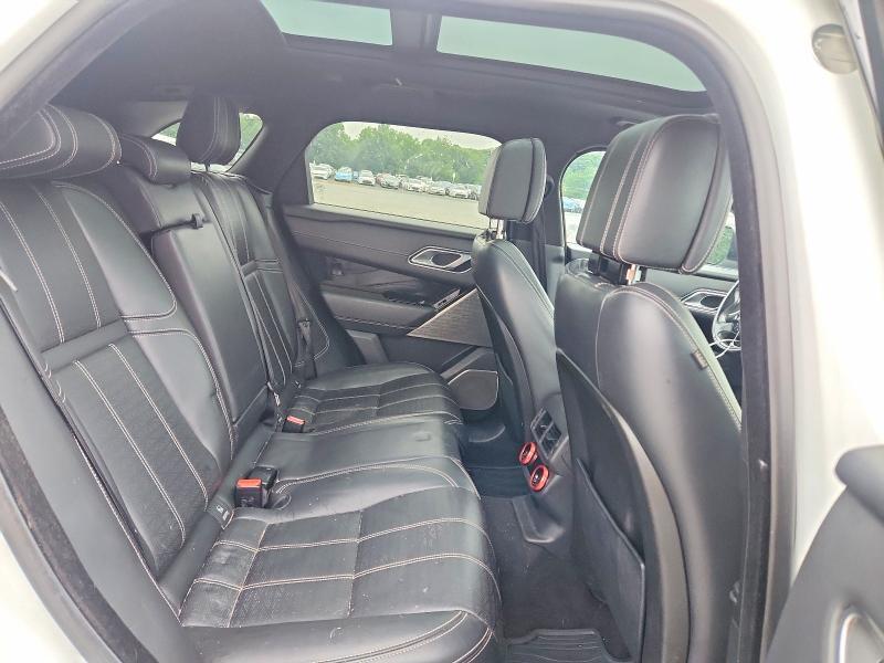 2018 LAND ROVER RANGE ROVER VELAR R-DYNAMIC HSE — Фото 11 из 13