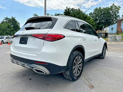 2024 MERCEDES-BENZ GLC 300 — Фото 3 из 10
