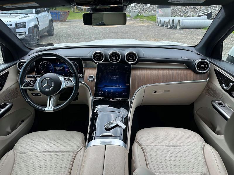 2024 MERCEDES-BENZ GLC 300 — Фото 6 из 10