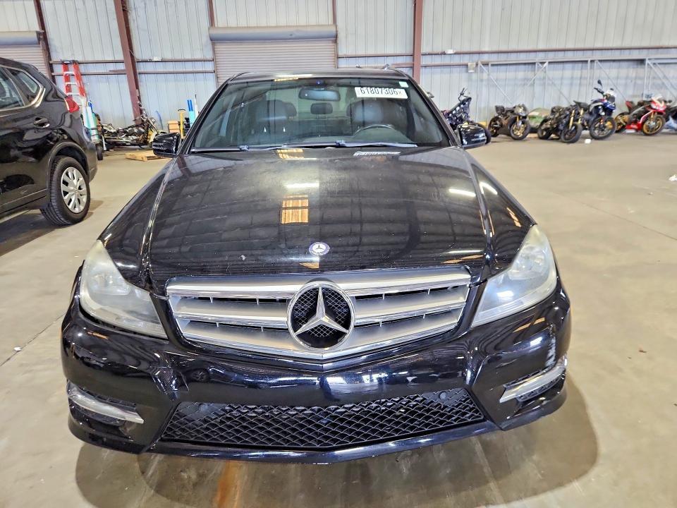 2013 MERCEDES-BENZ C 250 — Фото 5 из 12