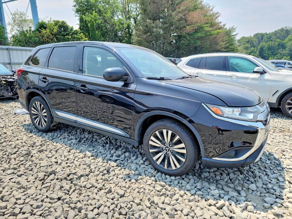 2019 MITSUBISHI OUTLANDER ES — Фото 4 из 14