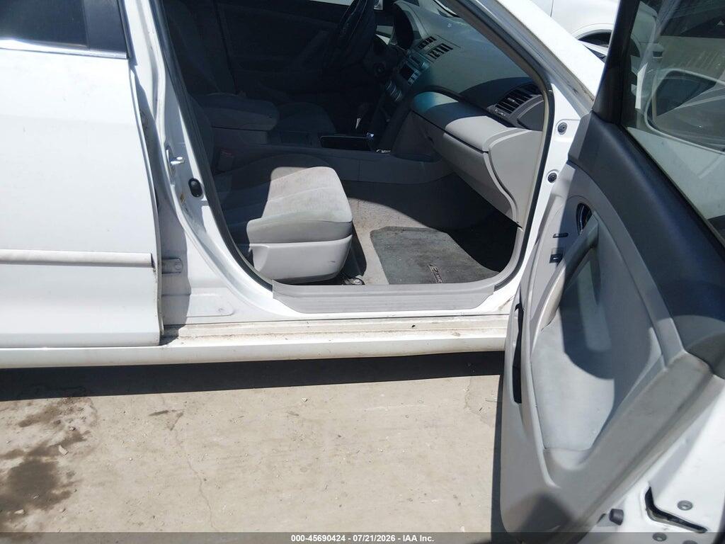 4T4BF3EK2BR165113 2011 TOYOTA CAMRY photo no. 5