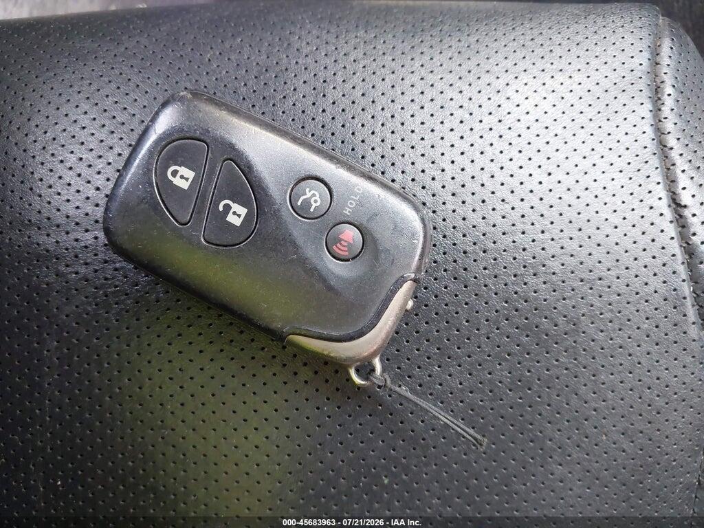 JTHBE262472011207 2007 LEXUS IS 350 photo no. 11