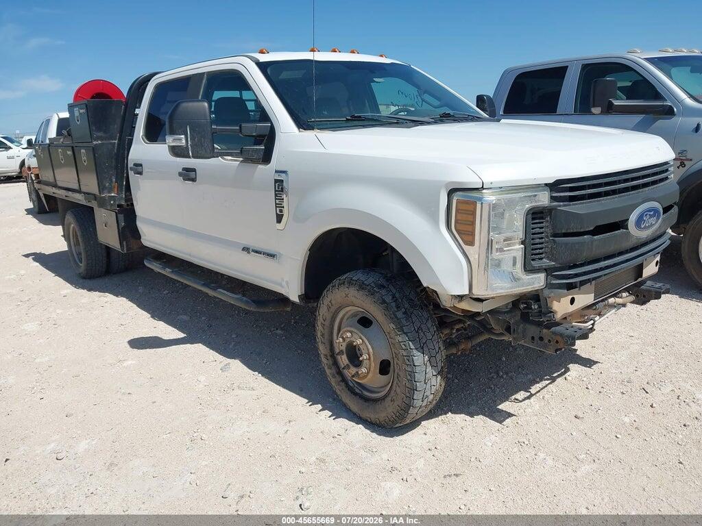 1FD8W3HT6JEC66771 2018 FORD F-350 CHASSIS photo no. 1