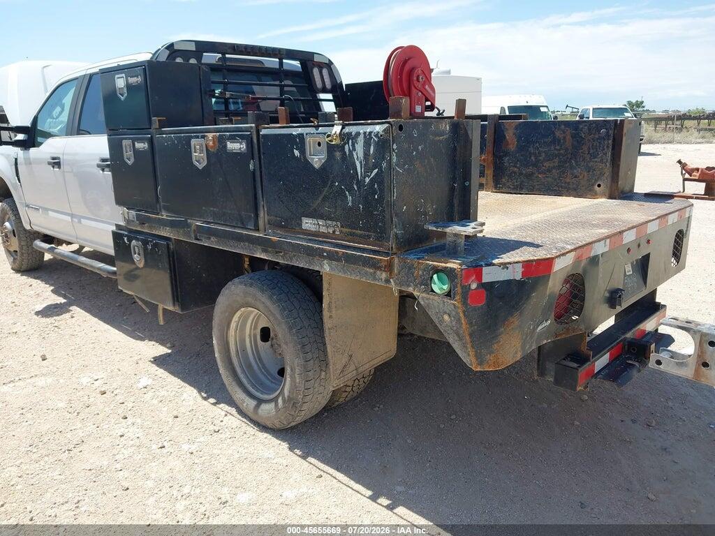 1FD8W3HT6JEC66771 2018 FORD F-350 CHASSIS photo no. 3