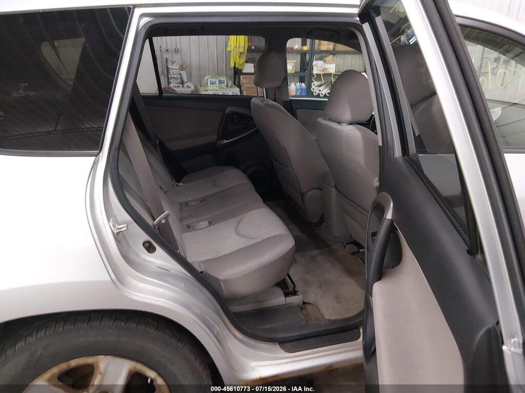 JTMBD33V565040446 2006 TOYOTA RAV4 photo no. 8