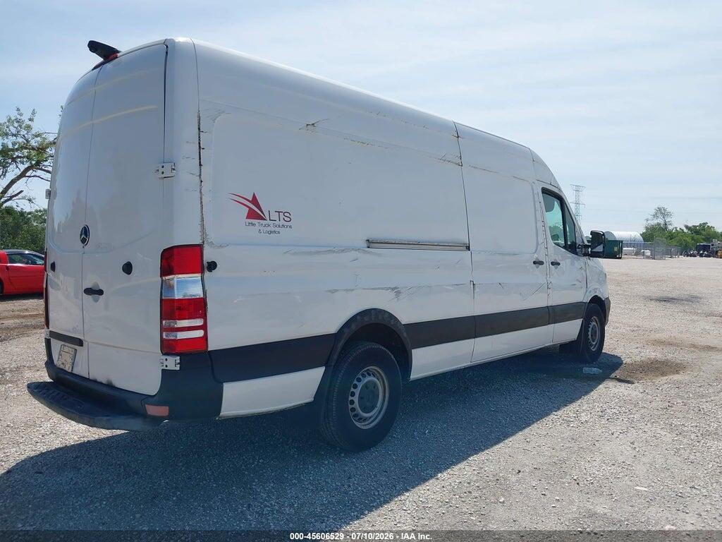 WD3PE8DC9F5954643 2015 MERCEDES-BENZ SPRINTER 2500 photo no. 4