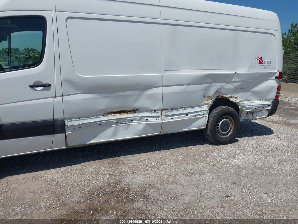 WD3PE8DC9F5954643 2015 MERCEDES-BENZ SPRINTER 2500 photo no. 6