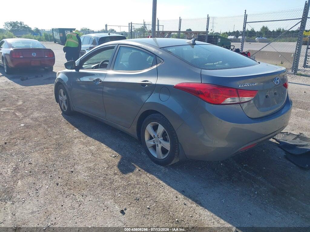 5NPDH4AE5DH203230 2013 HYUNDAI ELANTRA photo no. 3