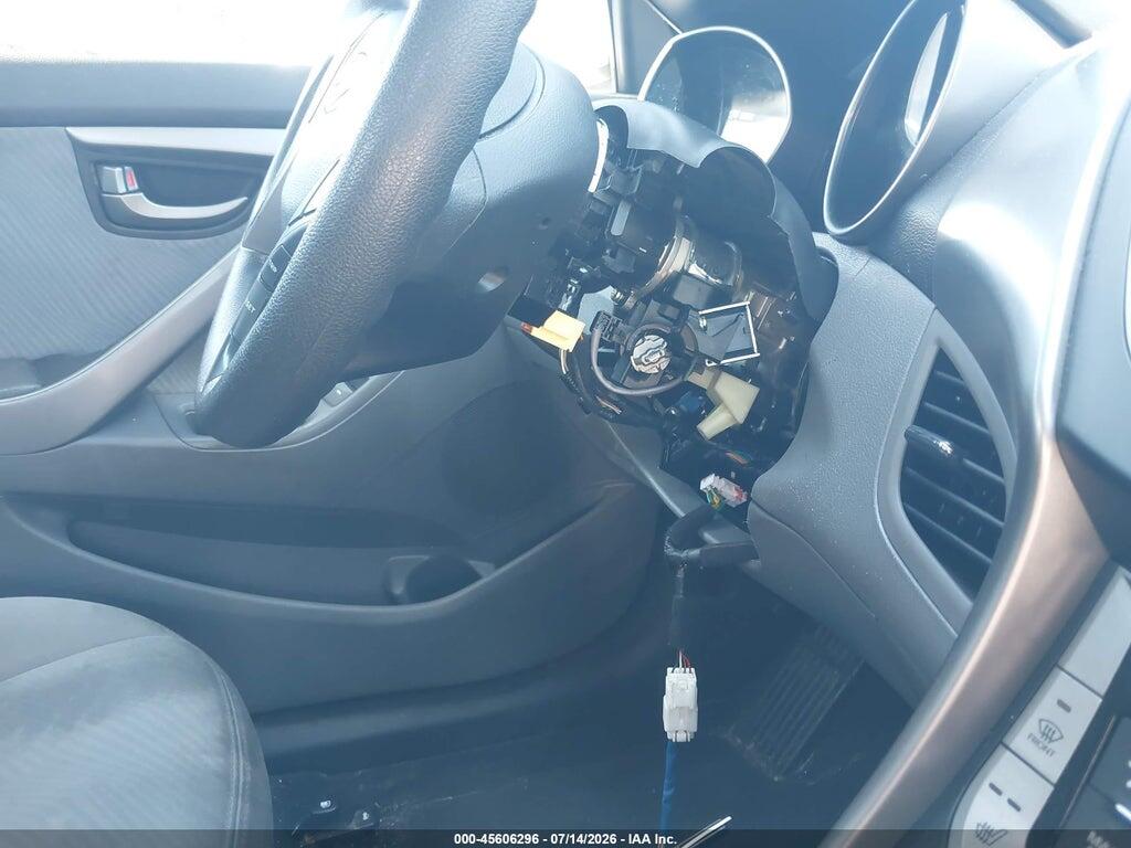5NPDH4AE5DH203230 2013 HYUNDAI ELANTRA photo no. 6