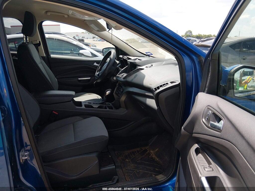 1FMCU0GD7JUC03225 2018 FORD ESCAPE photo no. 5