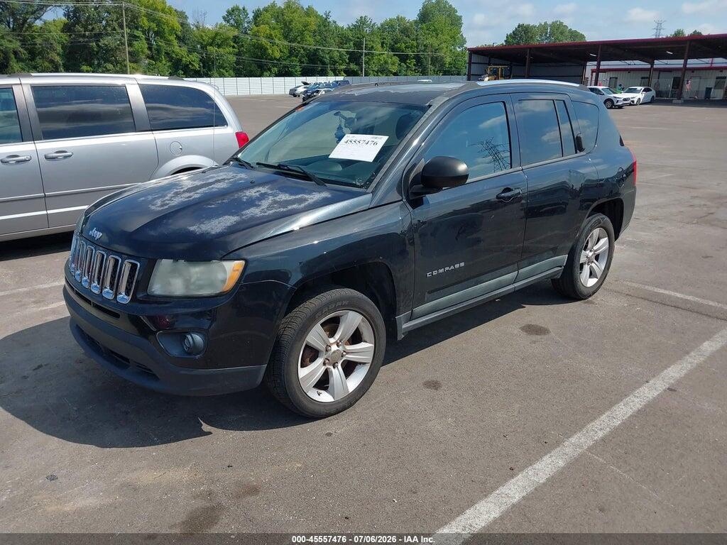 1J4NF1FB5BD219061 2011 JEEP COMPASS photo no. 2