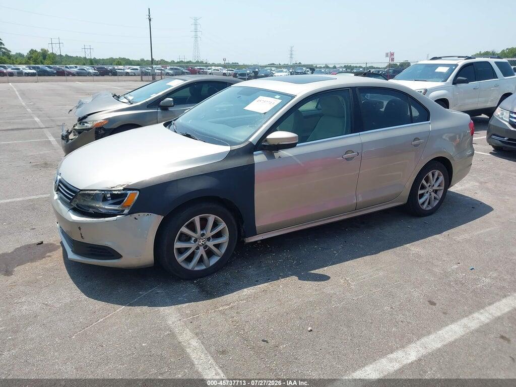 3VWD17AJ9EM256573 2014 VOLKSWAGEN JETTA photo no. 2