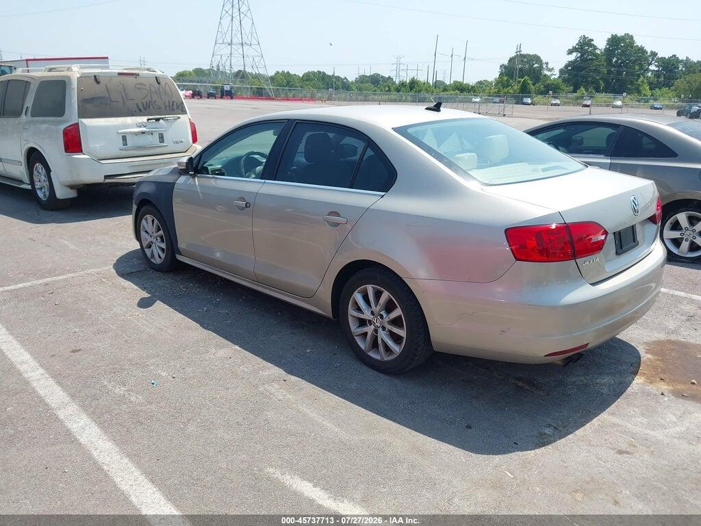 3VWD17AJ9EM256573 2014 VOLKSWAGEN JETTA photo no. 3