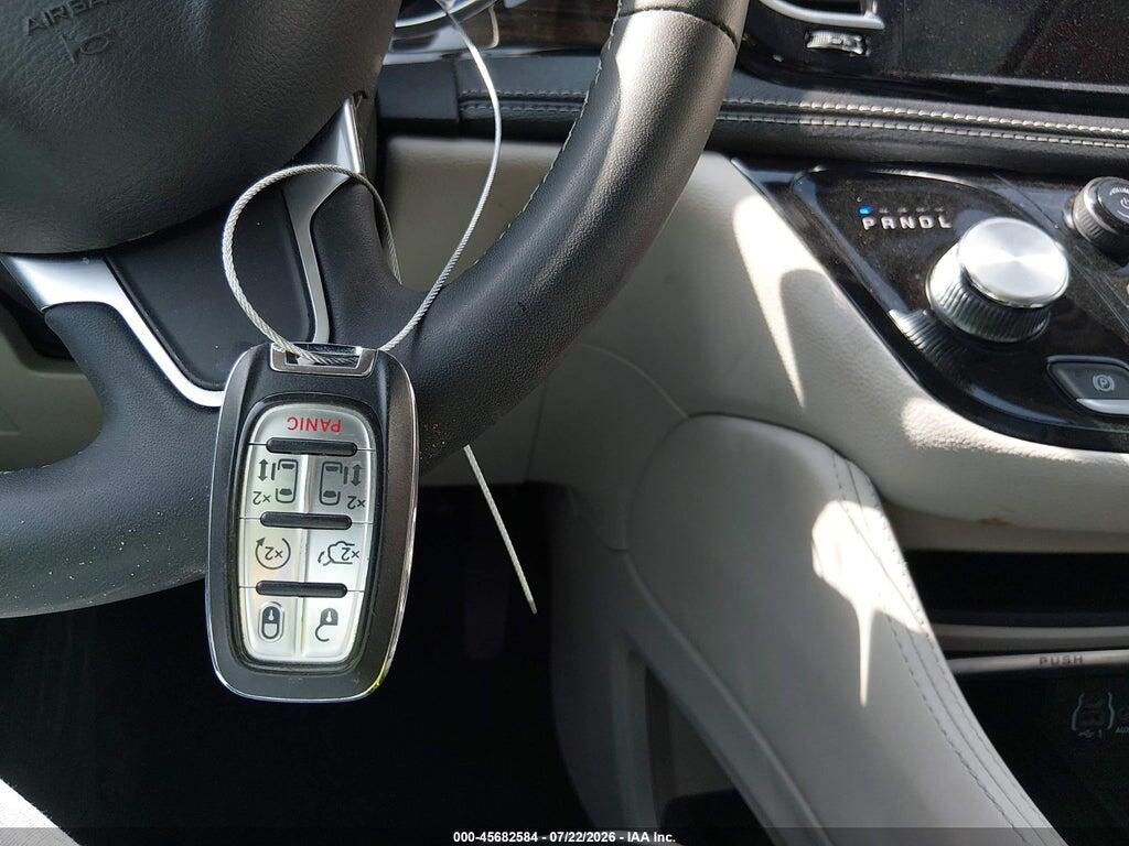 2C4RC1S74PR592386 2023 CHRYSLER PACIFICA HYBRID photo no. 11