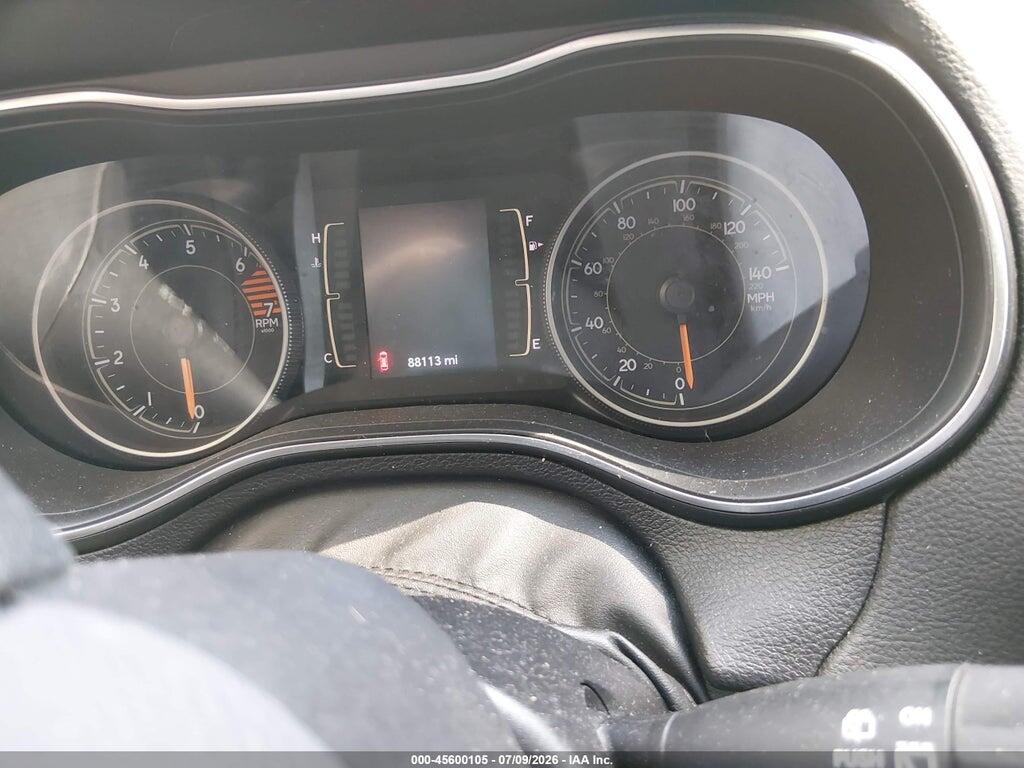 1C4PJLCB4KD333095 2019 JEEP CHEROKEE photo no. 7