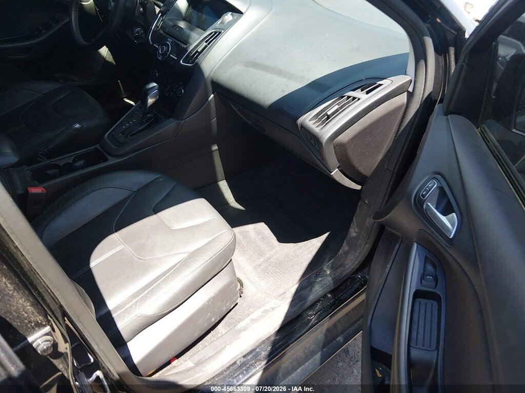 1FADP3K23GL258296 2016 FORD FOCUS photo no. 5