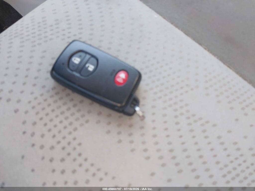 JTDZN3EU4C3129125 2012 TOYOTA PRIUS V photo no. 11