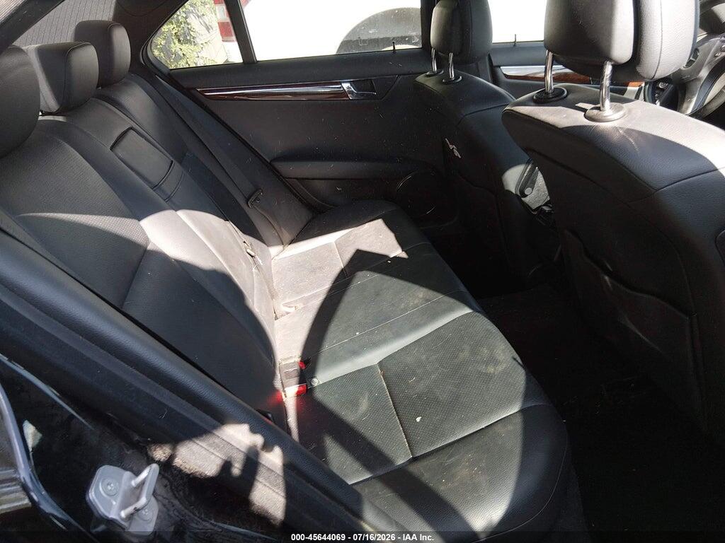 WDDGF8BB6AR126182 2010 MERCEDES-BENZ C 300 photo no. 8