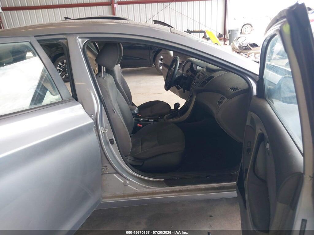 5NPDH4AEXGH672995 2016 HYUNDAI ELANTRA photo no. 5