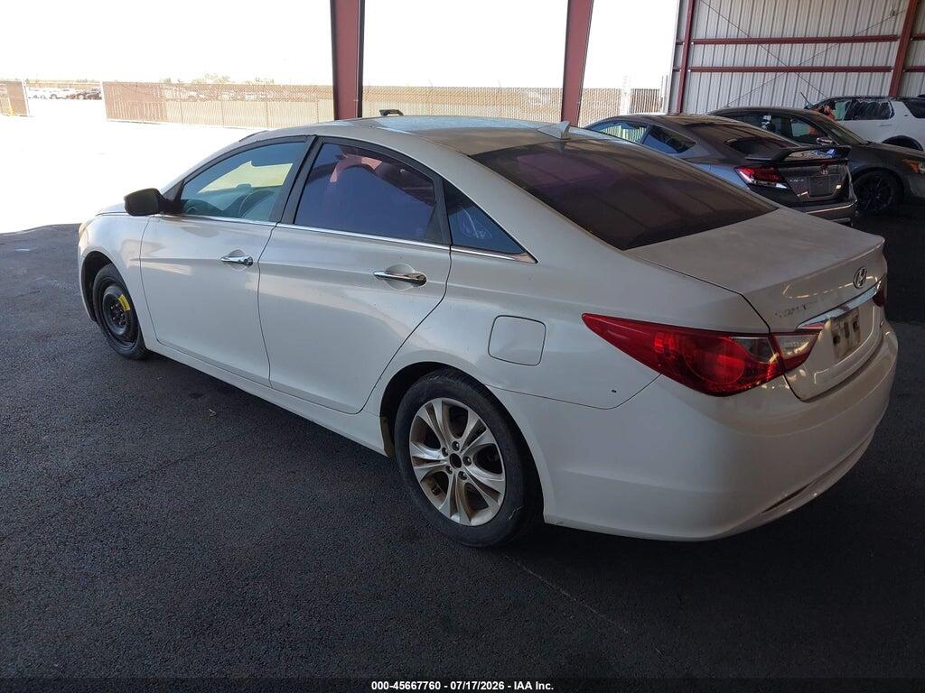 5NPEC4AC6BH296774 2011 HYUNDAI SONATA photo no. 3