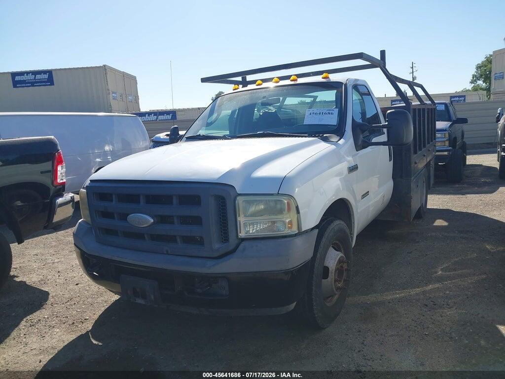 1FDWF36P55EC75447 2005 FORD F-350 photo no. 2