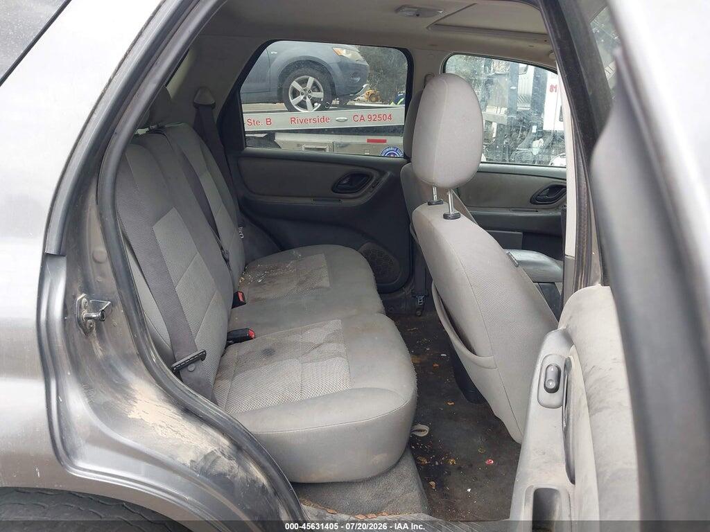 1FMCU03146KA23344 2006 FORD ESCAPE photo no. 8