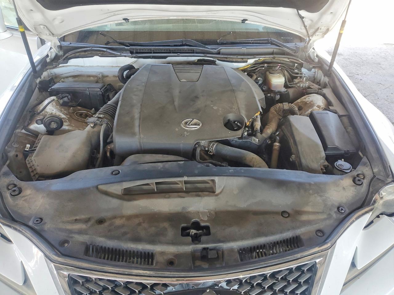2015 LEXUS IS 250 — Фото 11 из 12
