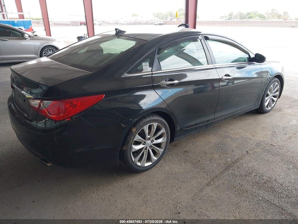 5NPEC4AC8BH148254 2011 HYUNDAI SONATA photo no. 4