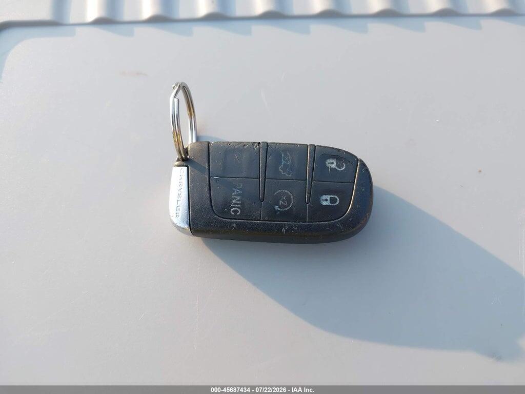 2C3CA5CG9BH537825 2011 CHRYSLER 300 photo no. 11