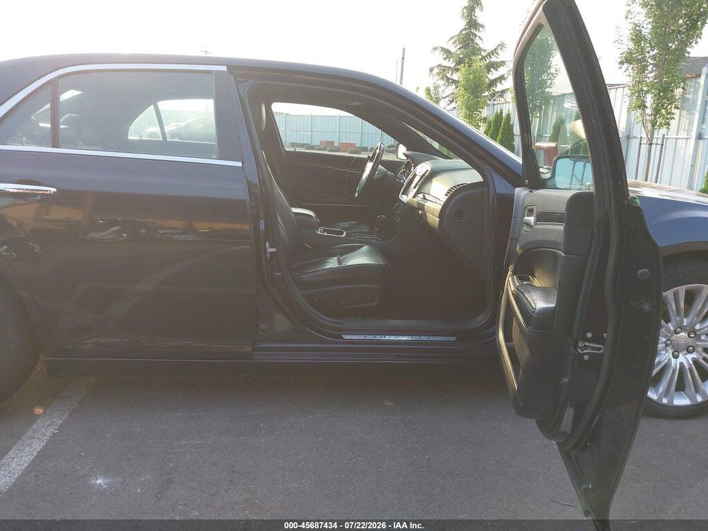 2C3CA5CG9BH537825 2011 CHRYSLER 300 photo no. 5