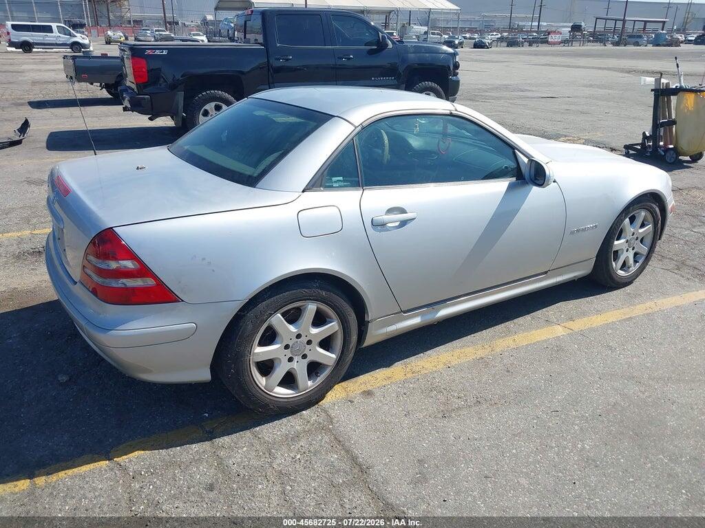 WDBKK49F23F289917 2003 MERCEDES-BENZ SLK 230 photo no. 4