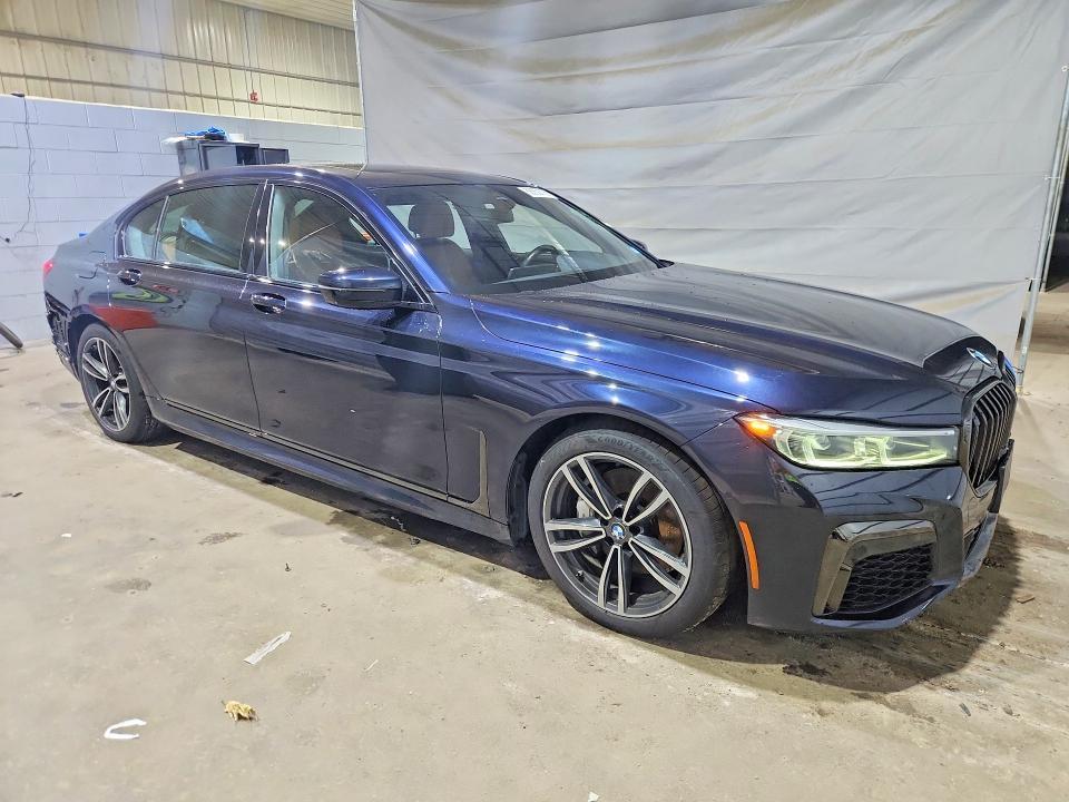 2020 BMW 740 XI — Фото 4 из 13