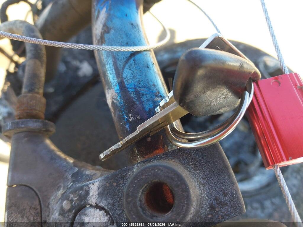JS1NP41A0E2101092 2014 SUZUKI LS650 photo no. 11