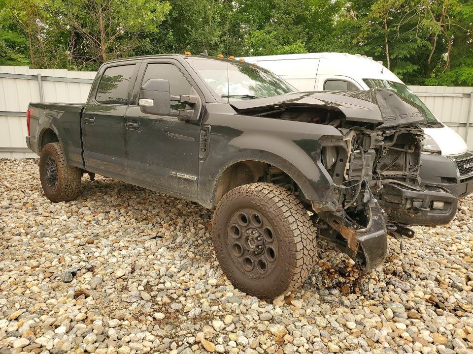 1FT8W3BTXKEF74783 2019 FORD F350 photo no. 4