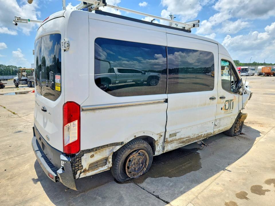 2015 FORD TRANSIT T-150 — Фото 3 из 13