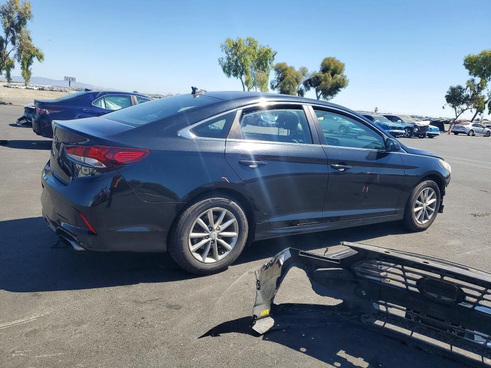 2018 HYUNDAI SONATA SE — Фото 3 из 13