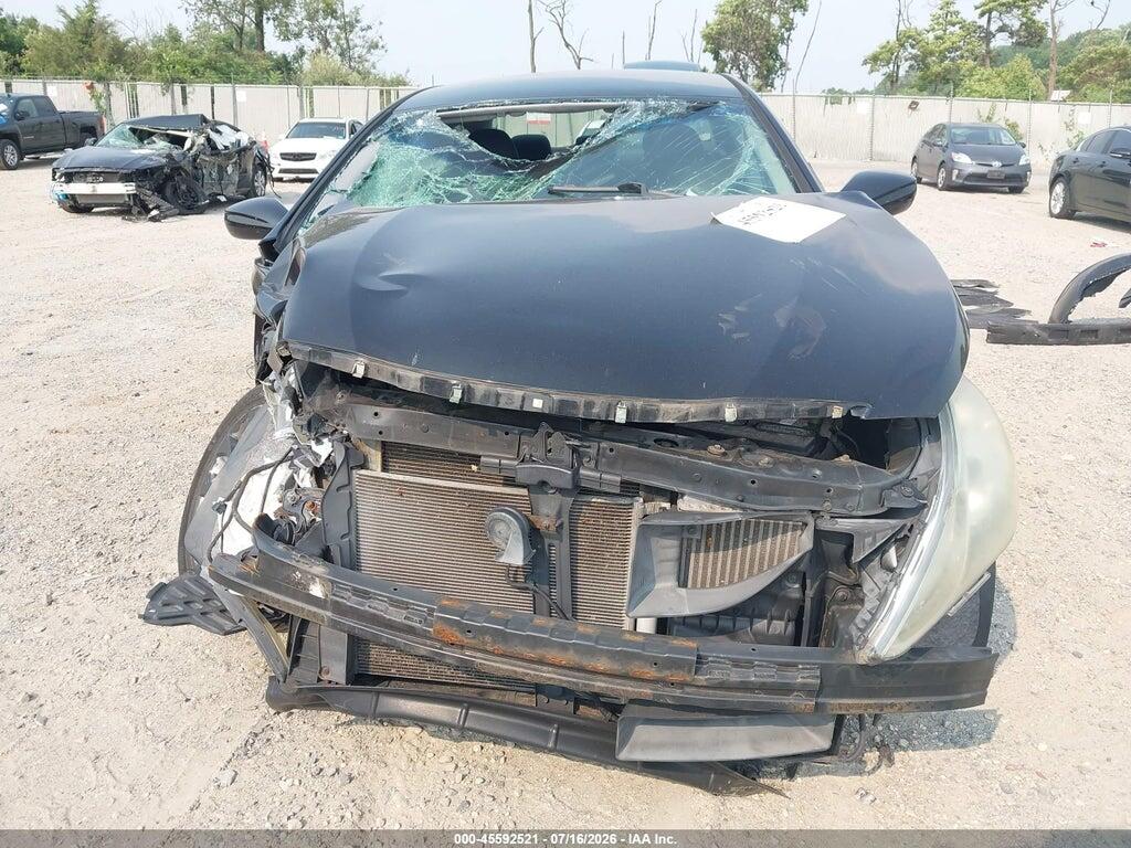 5NPEC4AB8BH262133 2011 HYUNDAI SONATA photo no. 6