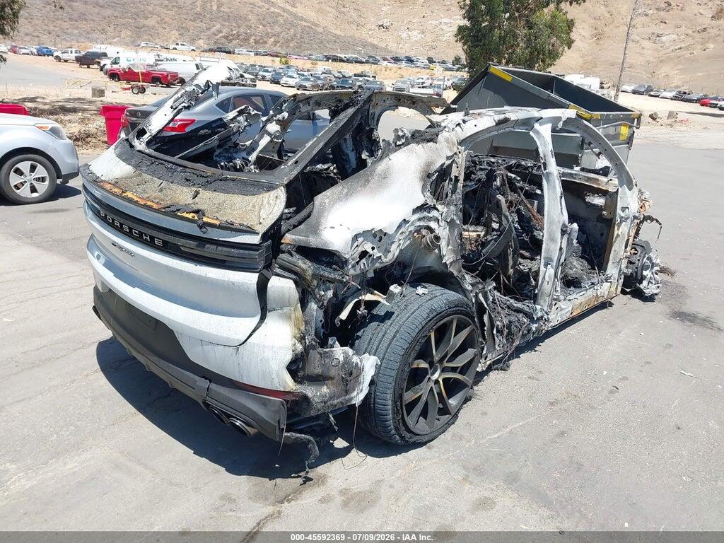 WP1BE2AY6SDA37445 2025 PORSCHE CAYENNE E-HYBRID COUPE photo no. 4