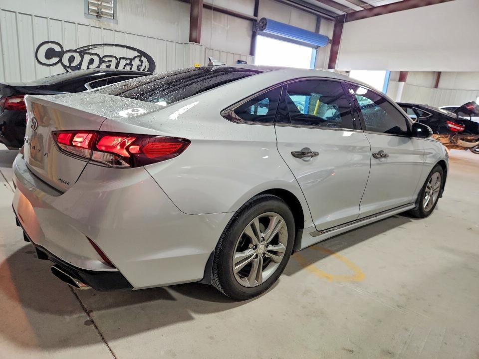 2018 HYUNDAI SONATA SPORT — Фото 3 из 12