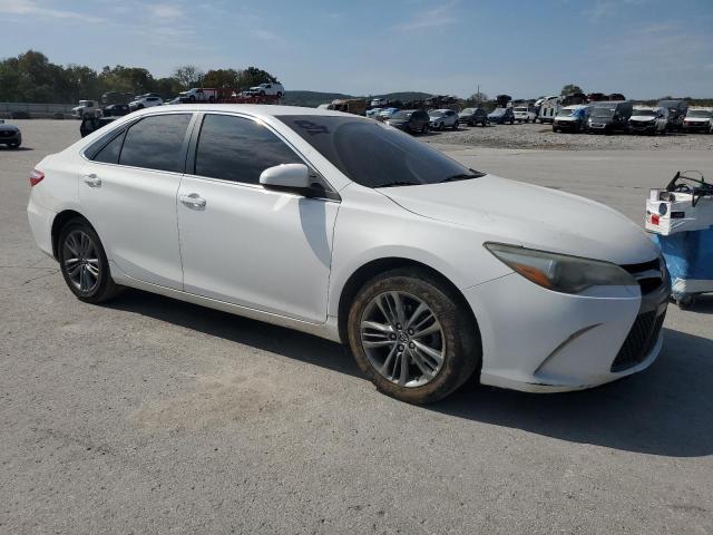 4T1BF1FK2FU109918 2015 TOYOTA CAMRY photo no. 4