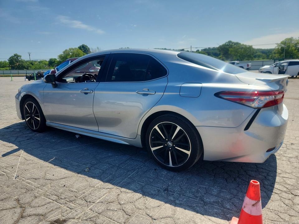 2018 TOYOTA CAMRY XSE — Фото 2 из 12